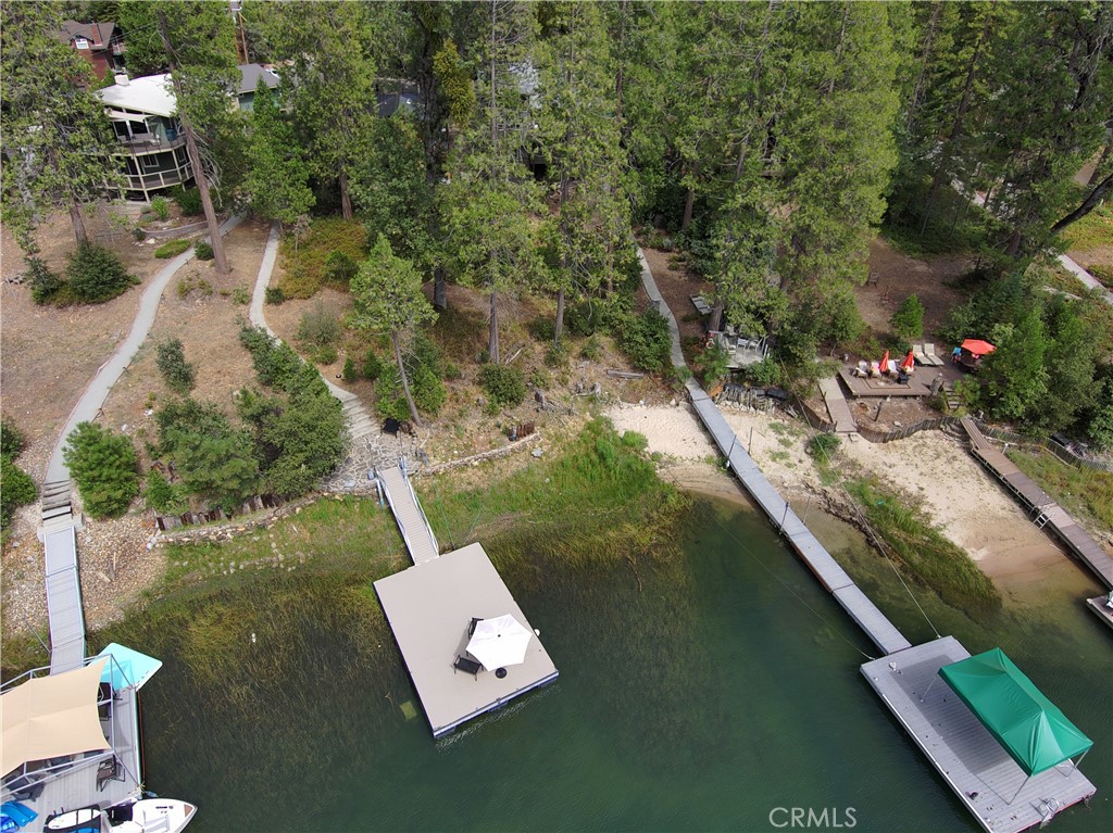 38954 Lake Point Ct, Bass Lake, CA 93604