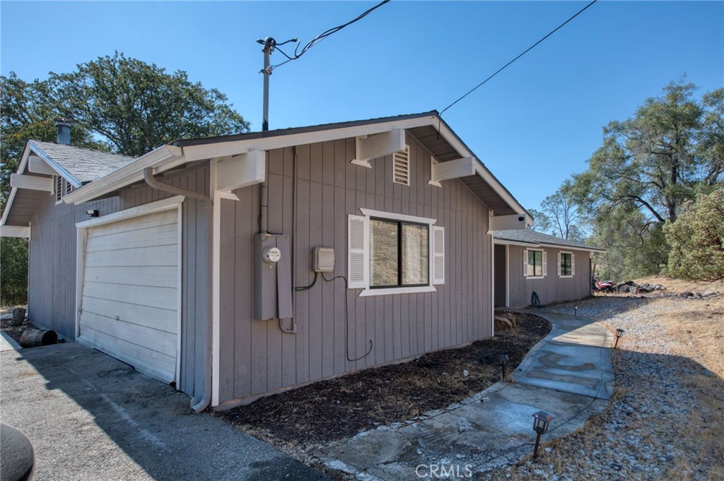 29703 S Corral Ct, Coarsegold, CA 93614