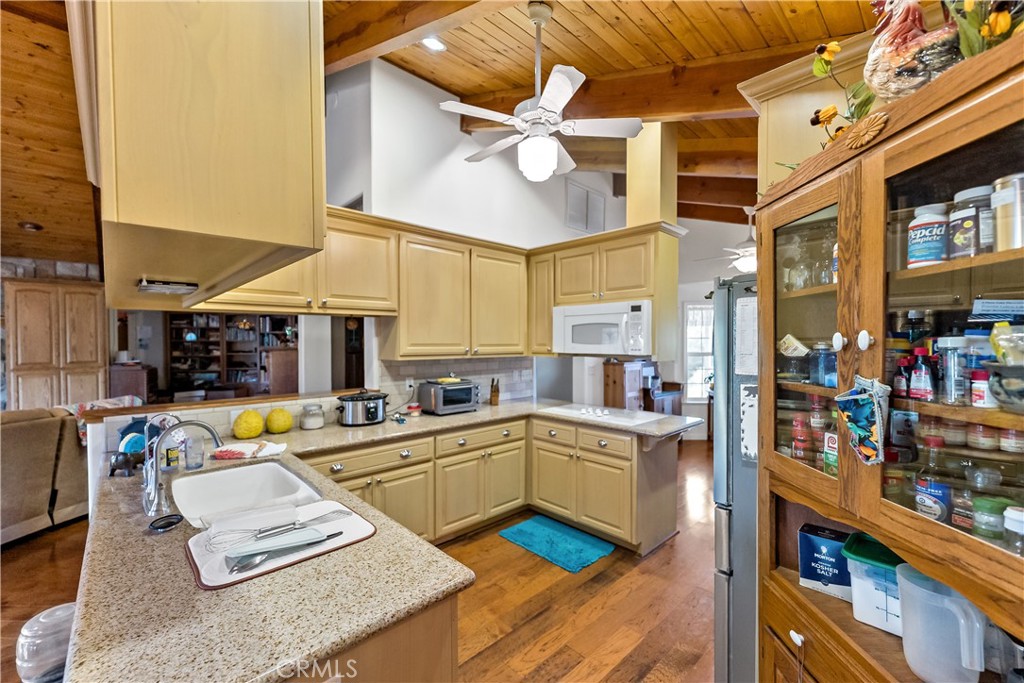 2160 S State Highway 49, Mariposa, CA 95338