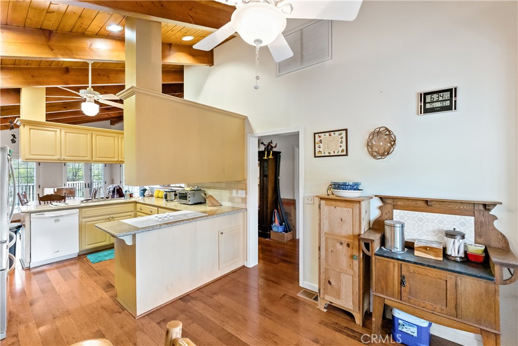 2160 S State Highway 49, Mariposa, CA 95338