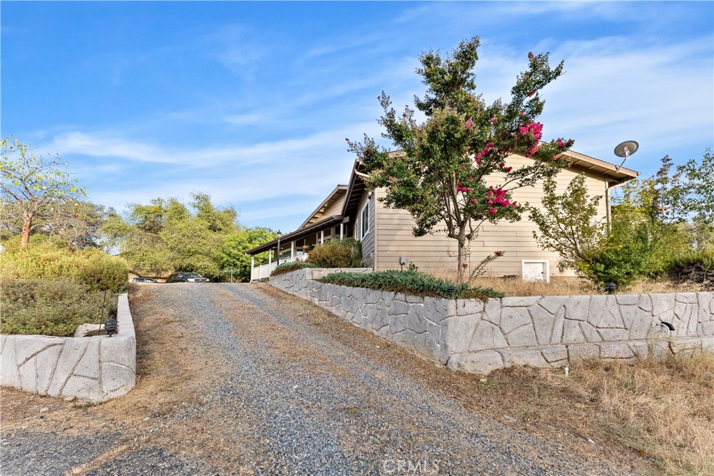 2160 S State Highway 49, Mariposa, CA 95338