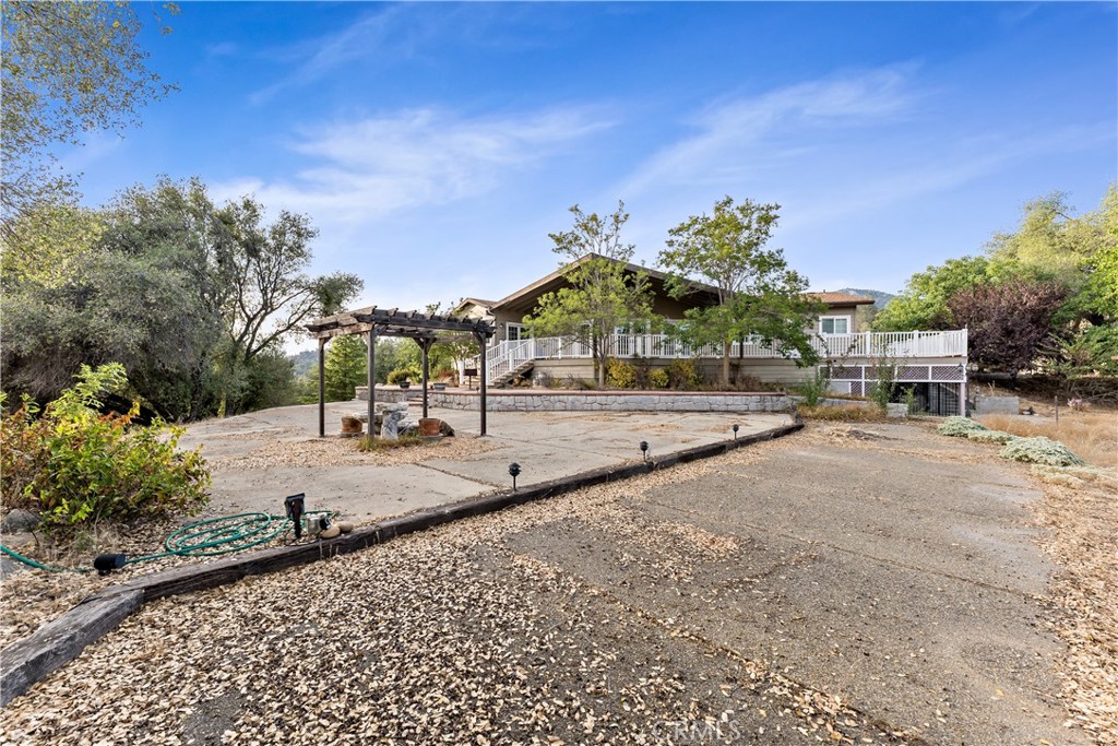 2160 S State Highway 49, Mariposa, CA 95338