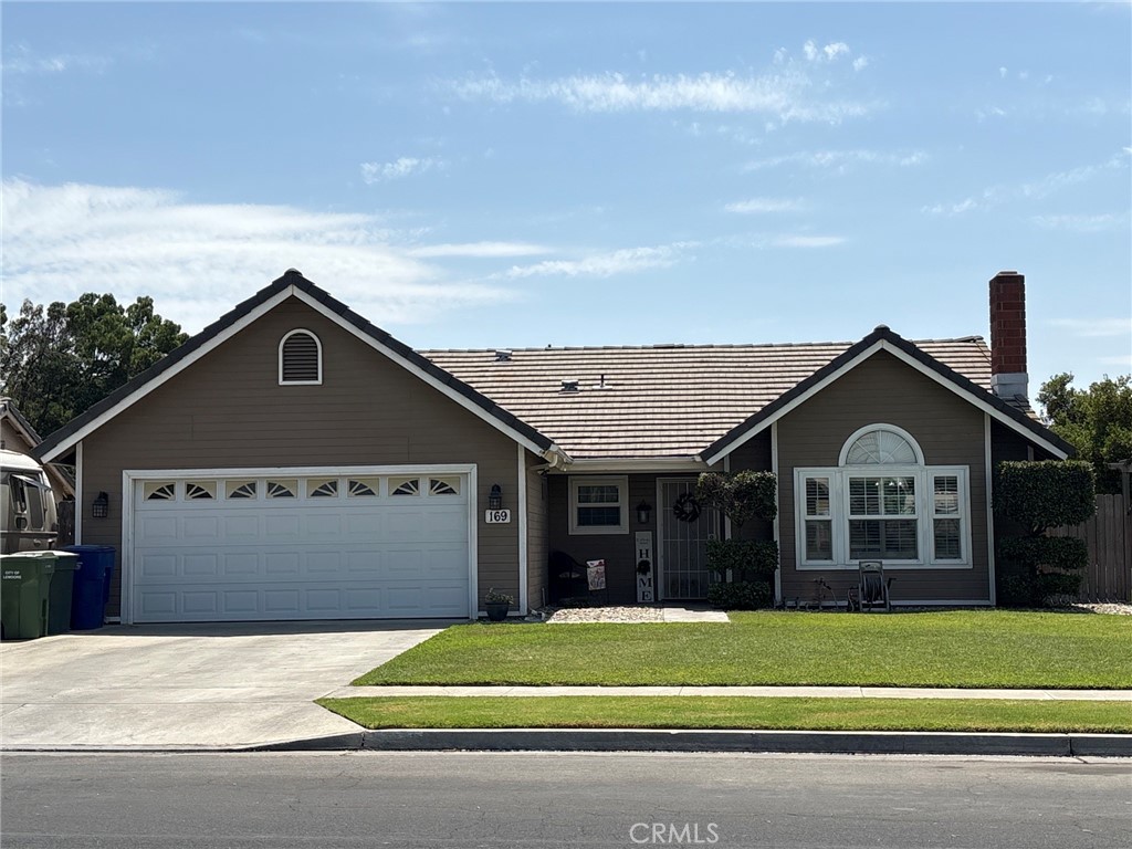 169 Devon Dr, Lemoore, CA 93245