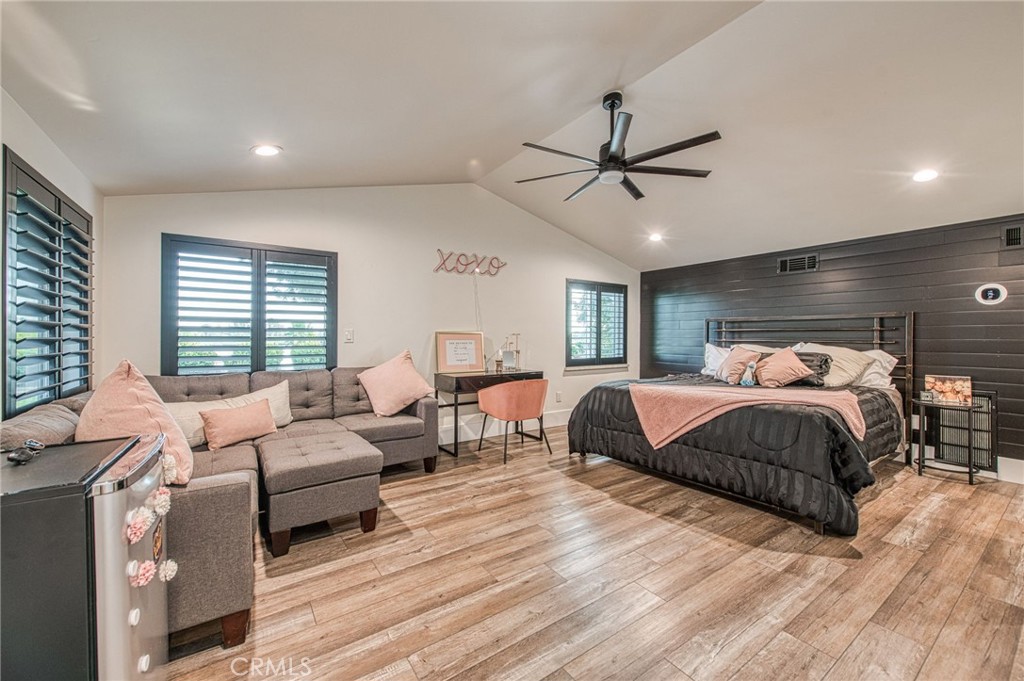11735 E Santa Ana, Clovis, CA 93619