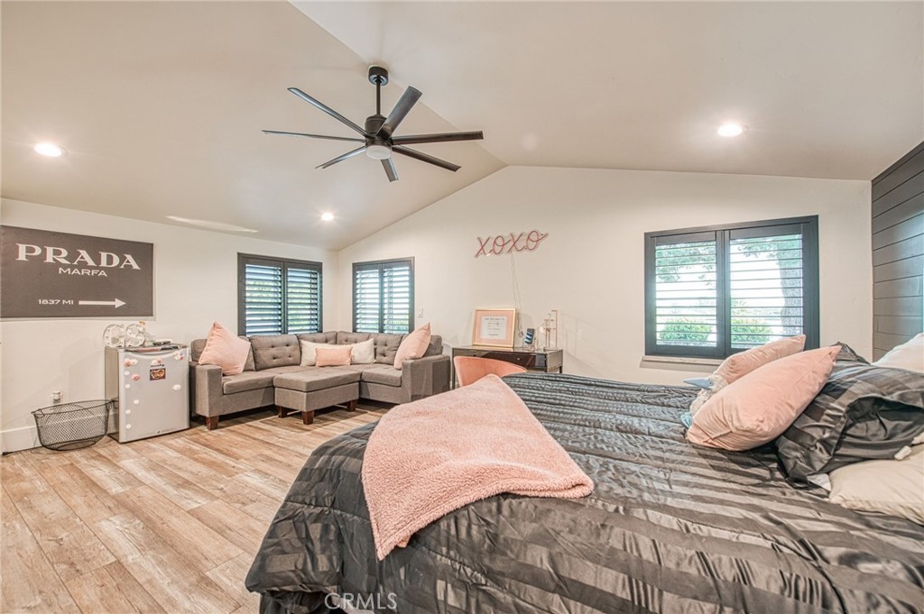 11735 E Santa Ana, Clovis, CA 93619