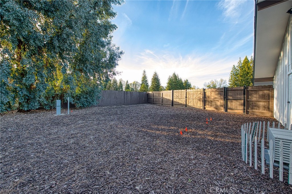 11735 E Santa Ana, Clovis, CA 93619