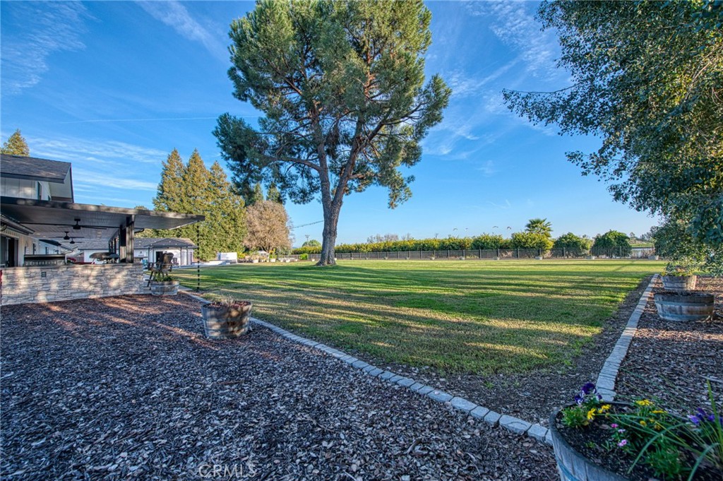 11735 E Santa Ana, Clovis, CA 93619