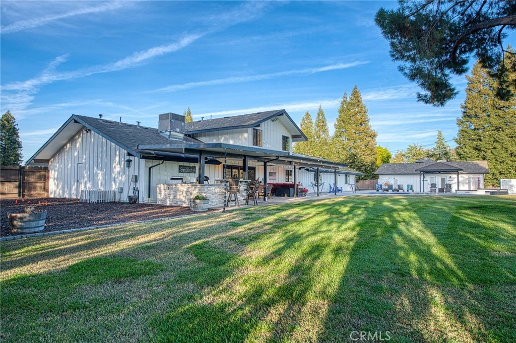 11735 E Santa Ana, Clovis, CA 93619