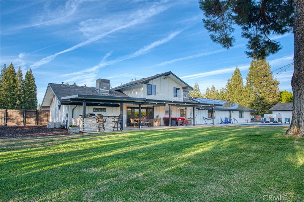 11735 E Santa Ana, Clovis, CA 93619