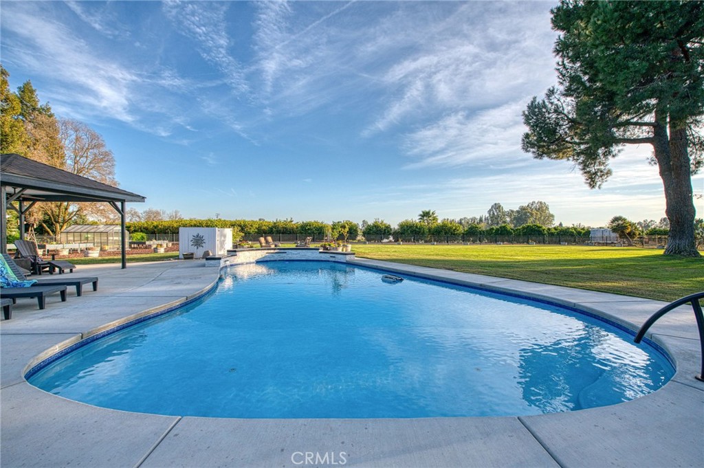 11735 E Santa Ana, Clovis, CA 93619