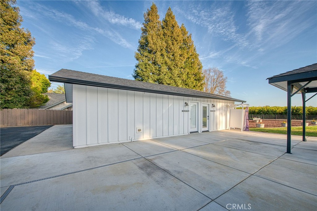 11735 E Santa Ana, Clovis, CA 93619