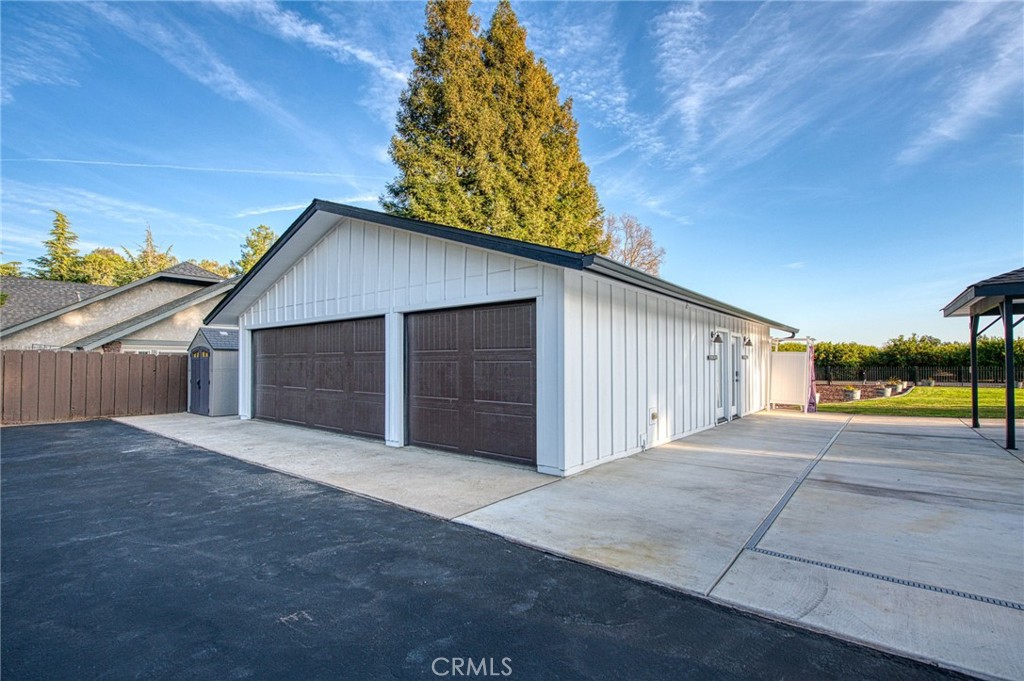 11735 E Santa Ana, Clovis, CA 93619