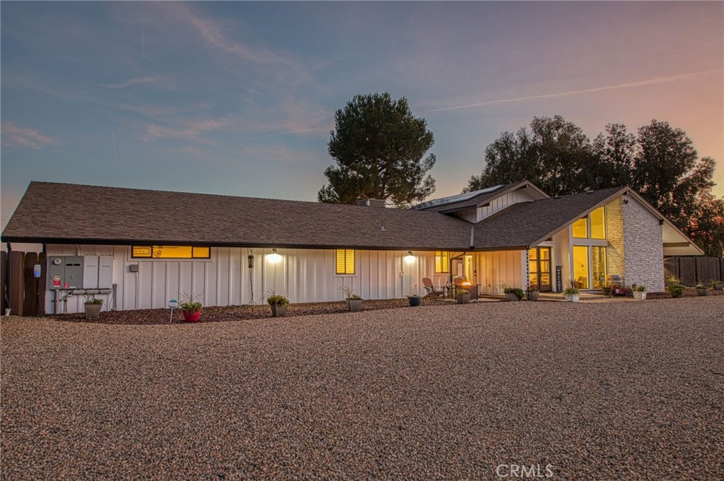 11735 E Santa Ana, Clovis, CA 93619