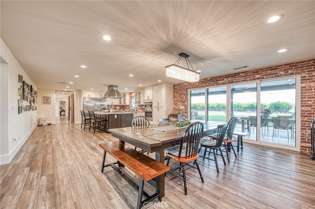 11735 E Santa Ana, Clovis, CA 93619
