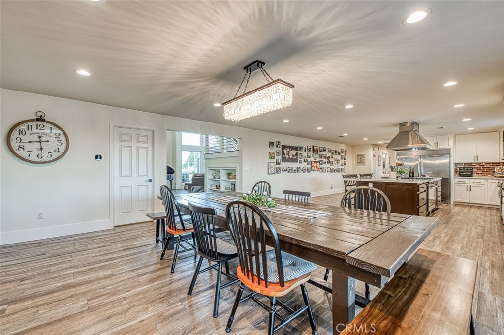 11735 E Santa Ana, Clovis, CA 93619