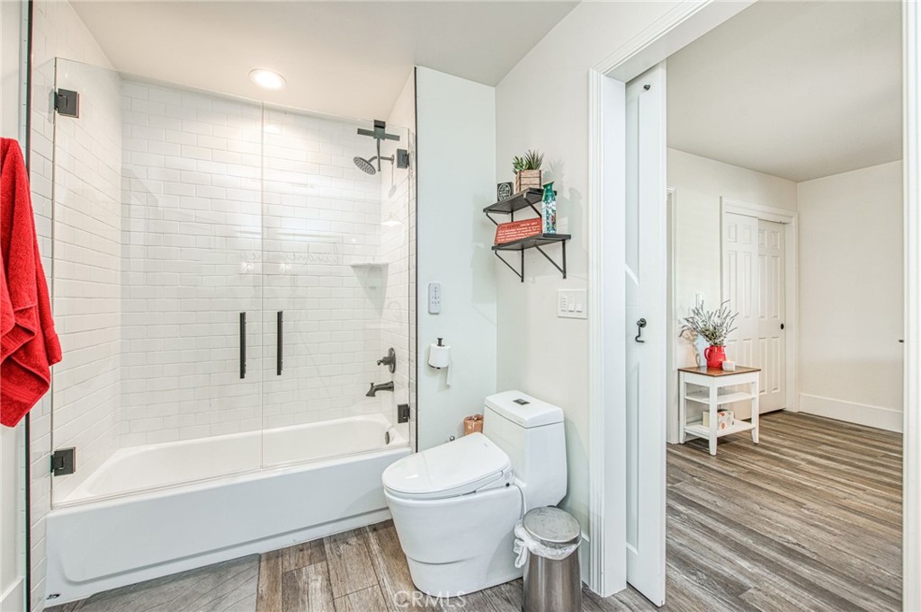 11735 E Santa Ana, Clovis, CA 93619