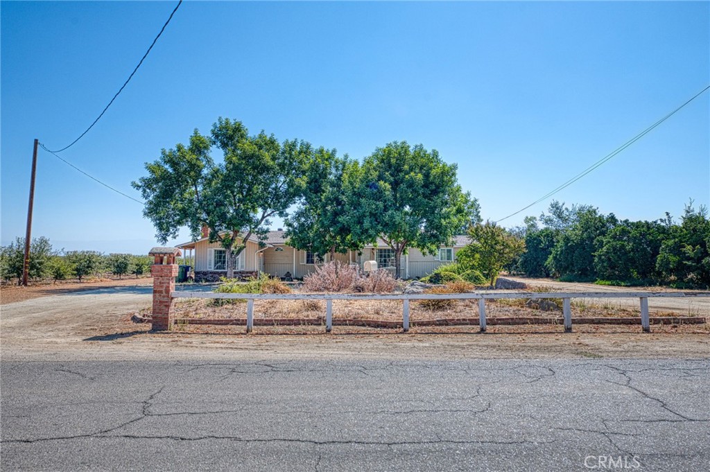 9728 S Zumwalt, Reedley, CA 93654