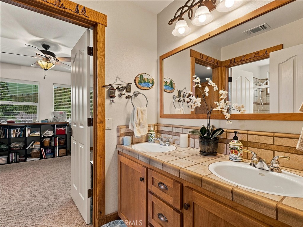 39771 S Cedar Vista Circle S, Bass Lake, CA 93644