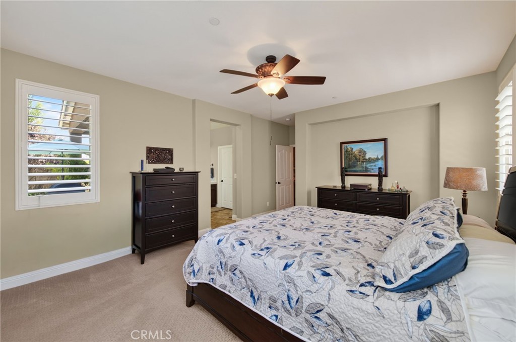 3745 Robinwood, Clovis, CA 93619