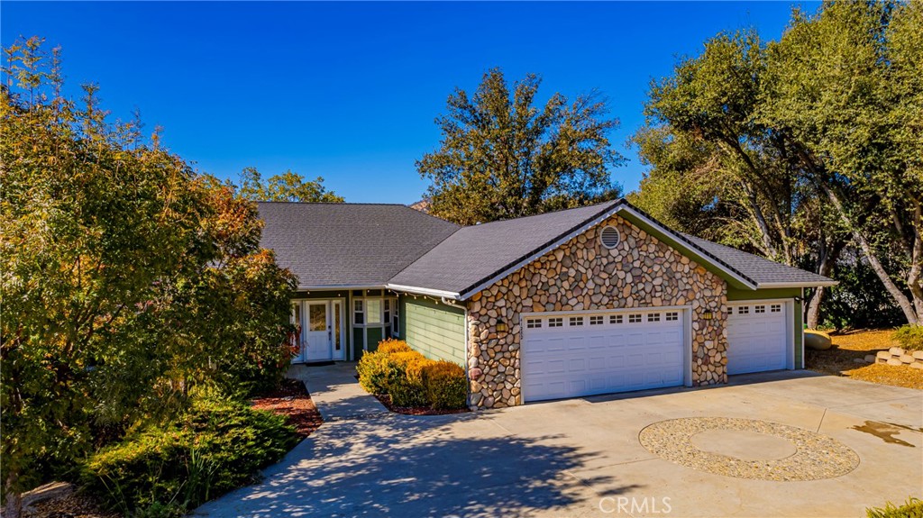 41282 Singing Hills, Ahwahnee, CA 93601