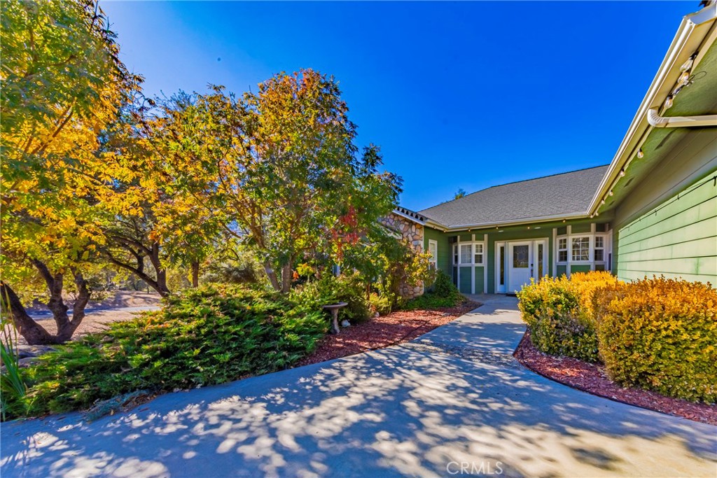 41282 Singing Hills, Ahwahnee, CA 93601