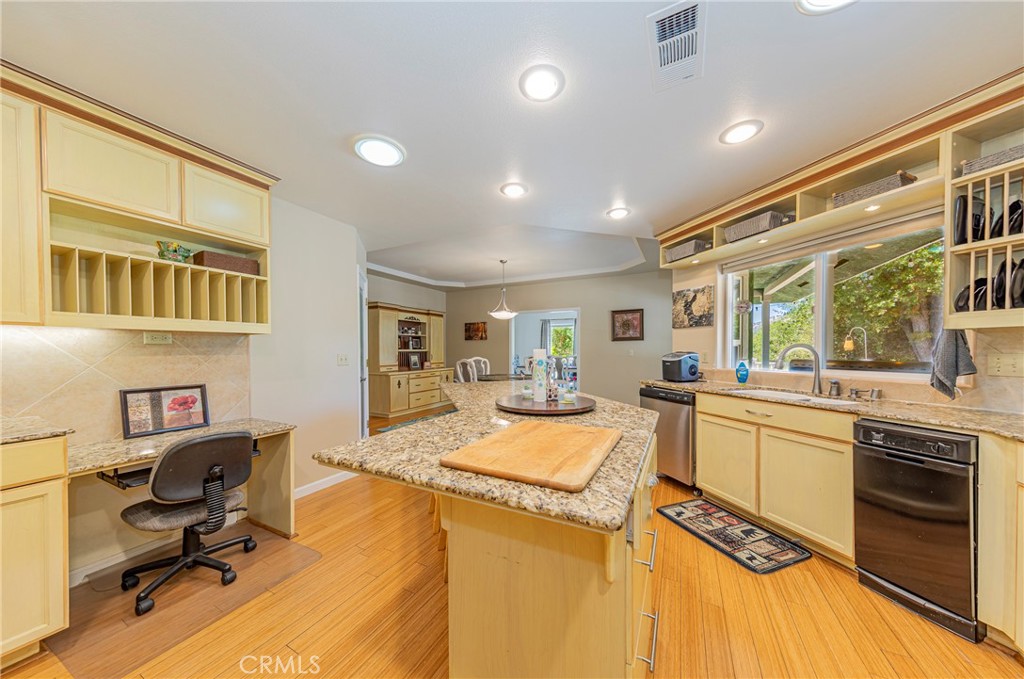 41282 Singing Hills, Ahwahnee, CA 93601