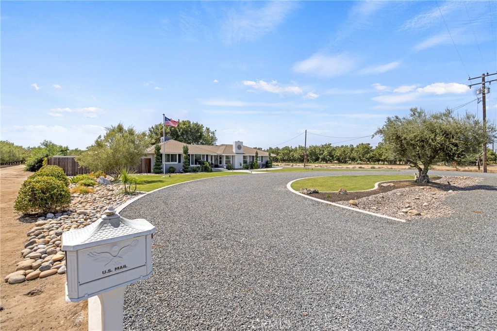 13399 Avenue 264, Visalia, CA 93292