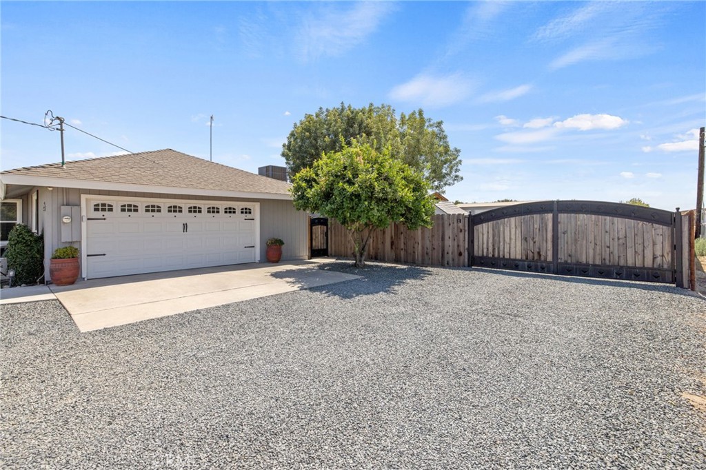 13399 Avenue 264, Visalia, CA 93292
