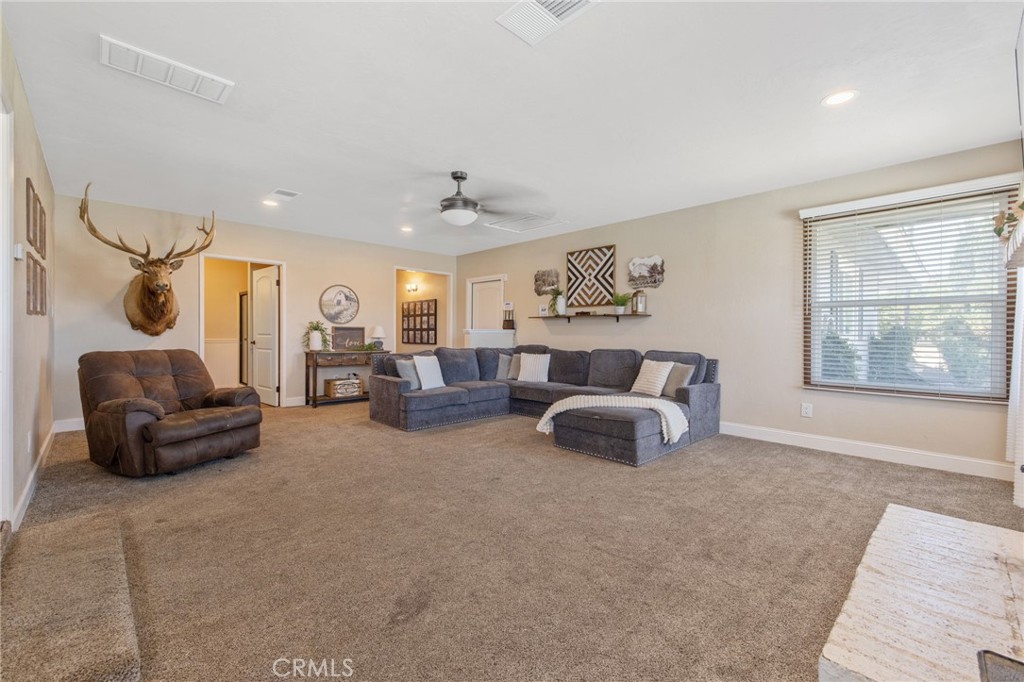 13399 Avenue 264, Visalia, CA 93292