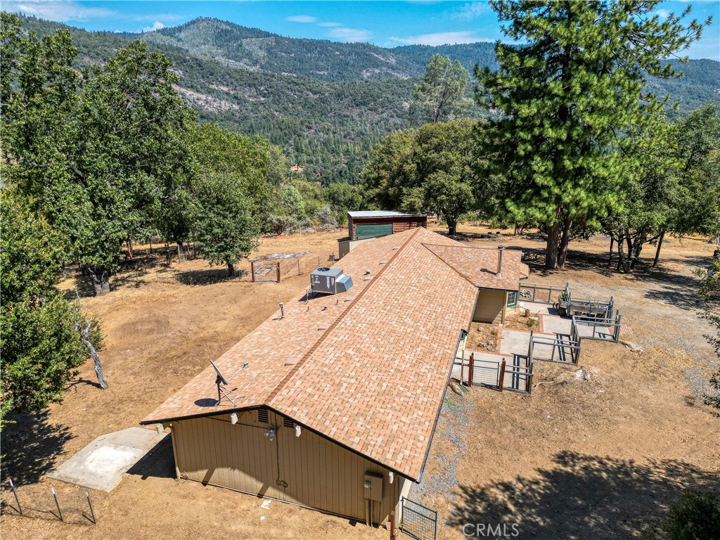 43696 Whispering Pines Dr, Oakhurst, CA 93644
