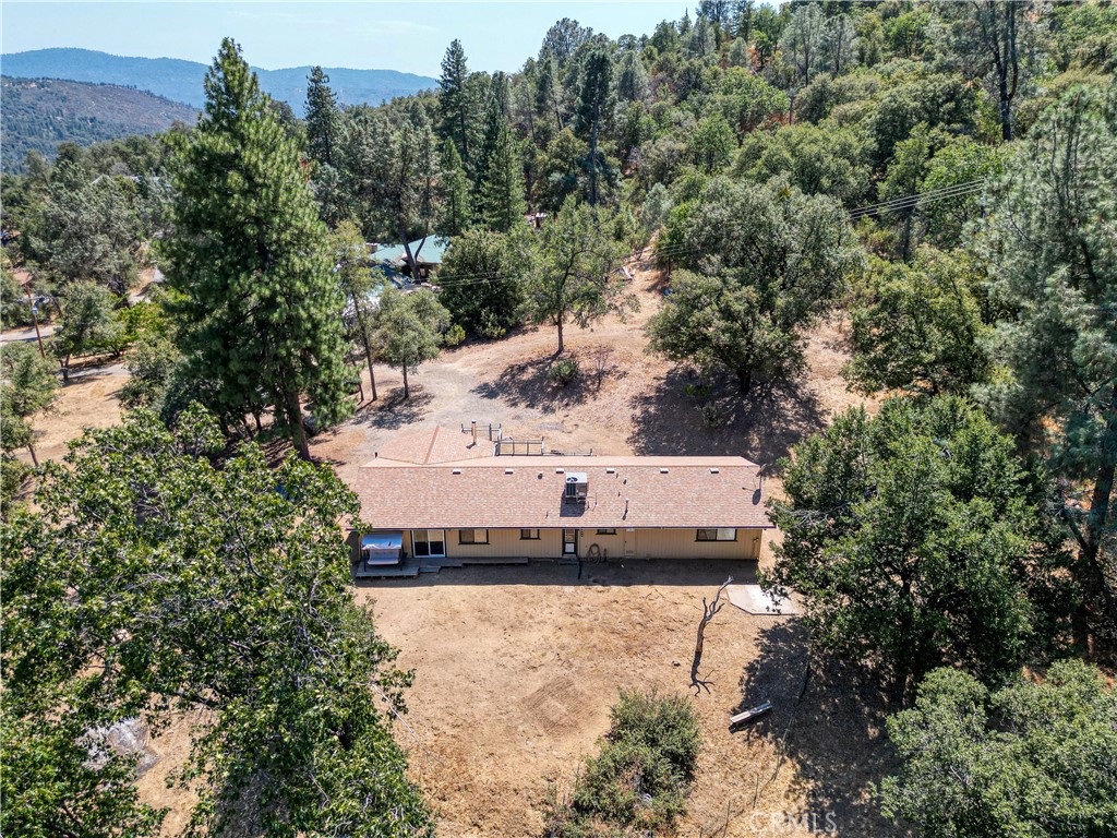 43696 Whispering Pines Dr, Oakhurst, CA 93644