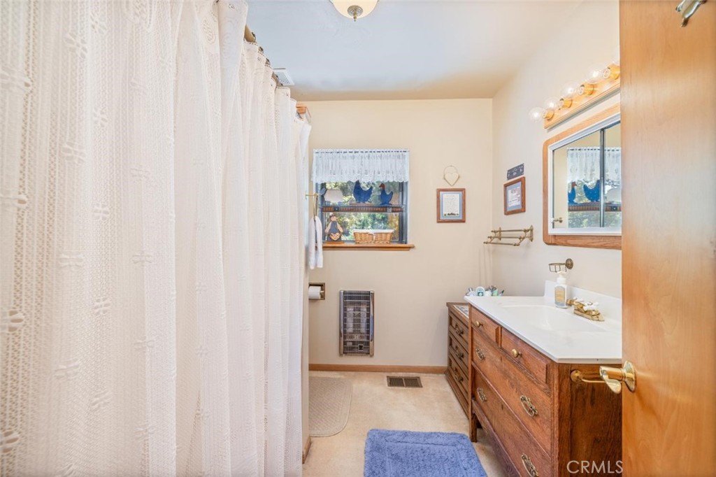 39268 Robin, Bass Lake, CA 93604