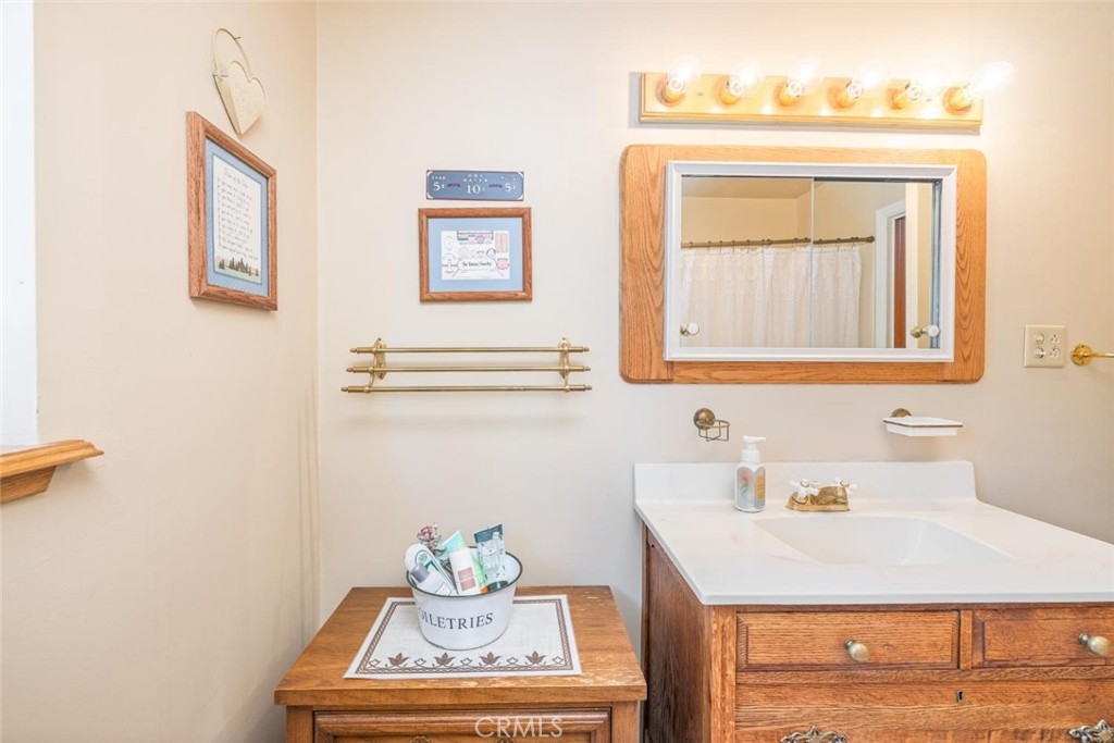 39268 Robin, Bass Lake, CA 93604