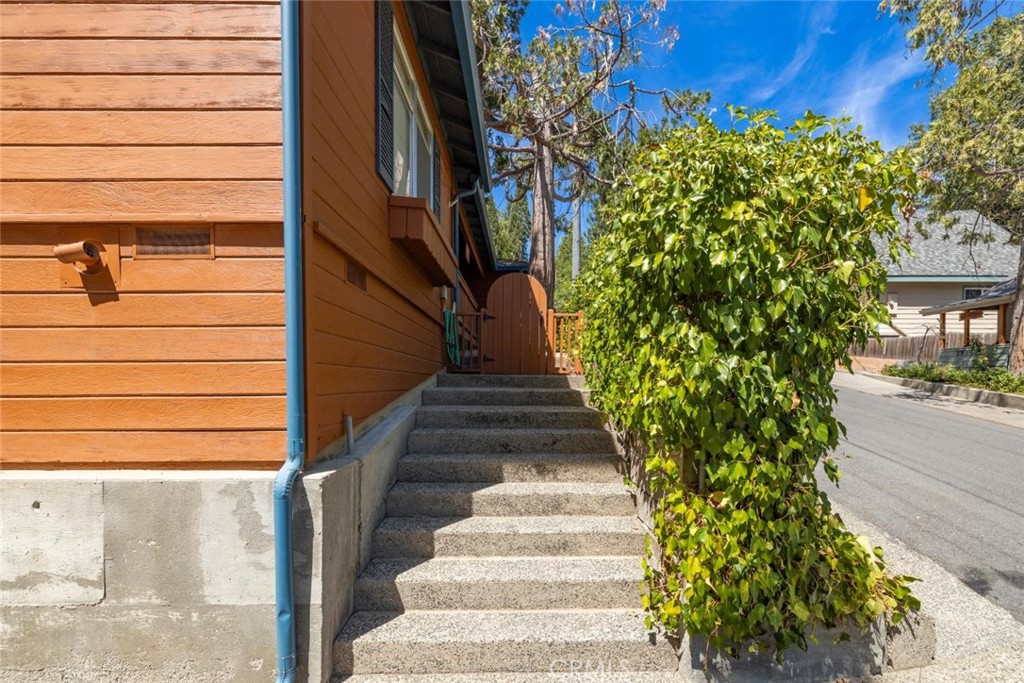 39268 Robin, Bass Lake, CA 93604