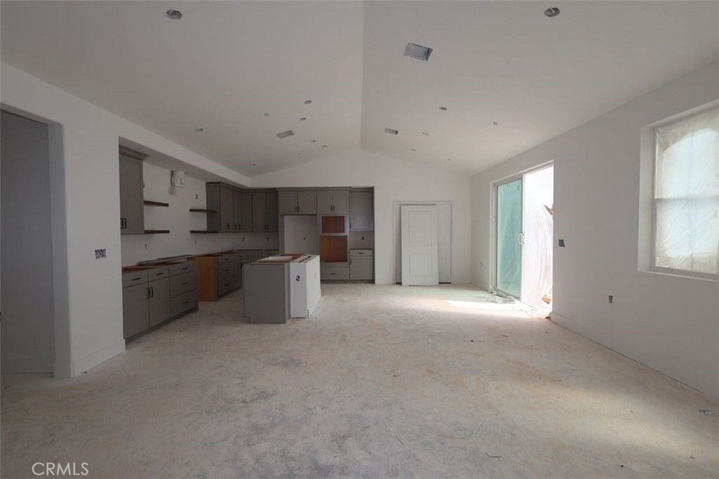 8165 Cottonwood Dr, Friant, CA 93626
