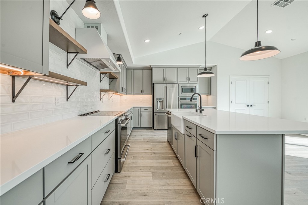 8165 Cottonwood Dr, Friant, CA 93626