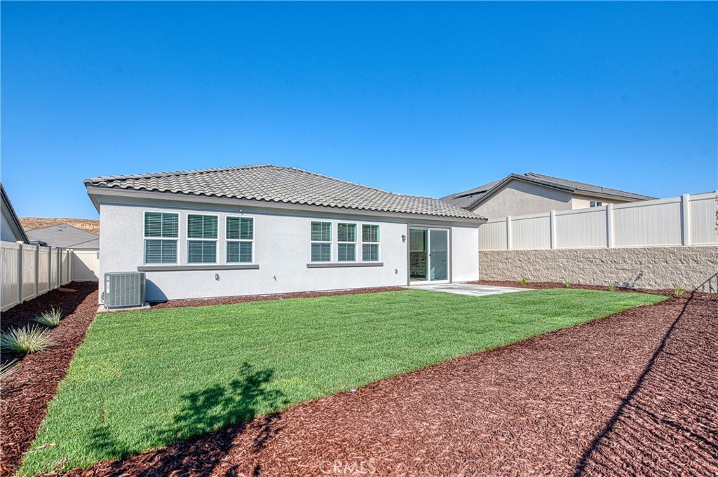 8165 Cottonwood Dr, Friant, CA 93626