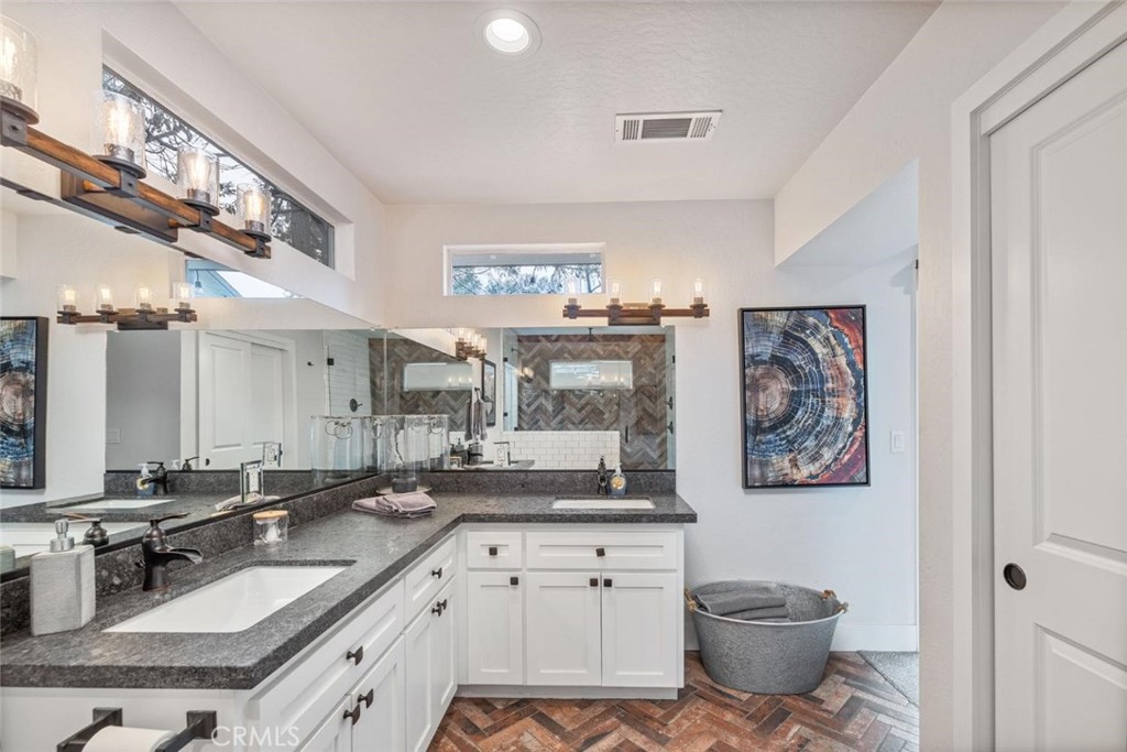 39253 Robin, Bass Lake, CA 93604