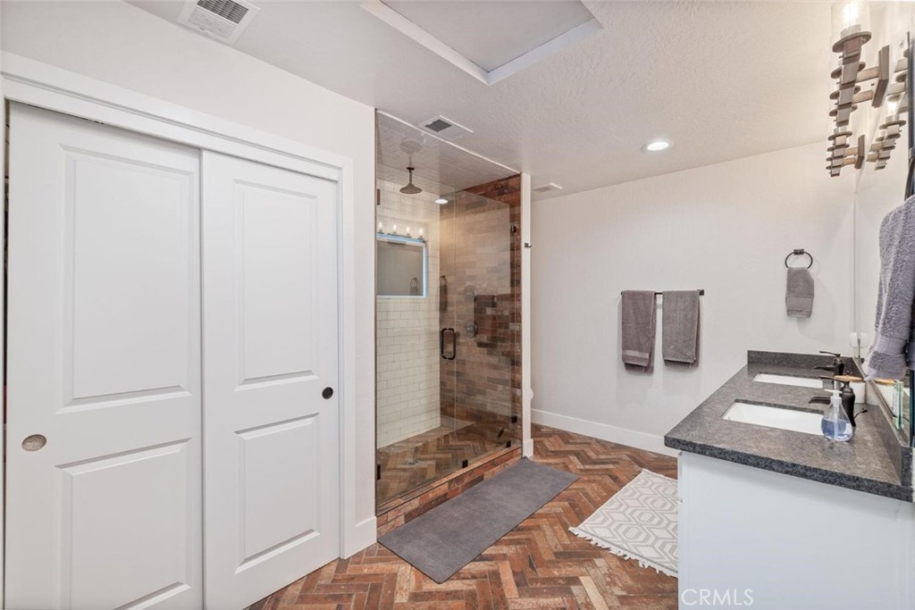 39253 Robin, Bass Lake, CA 93604