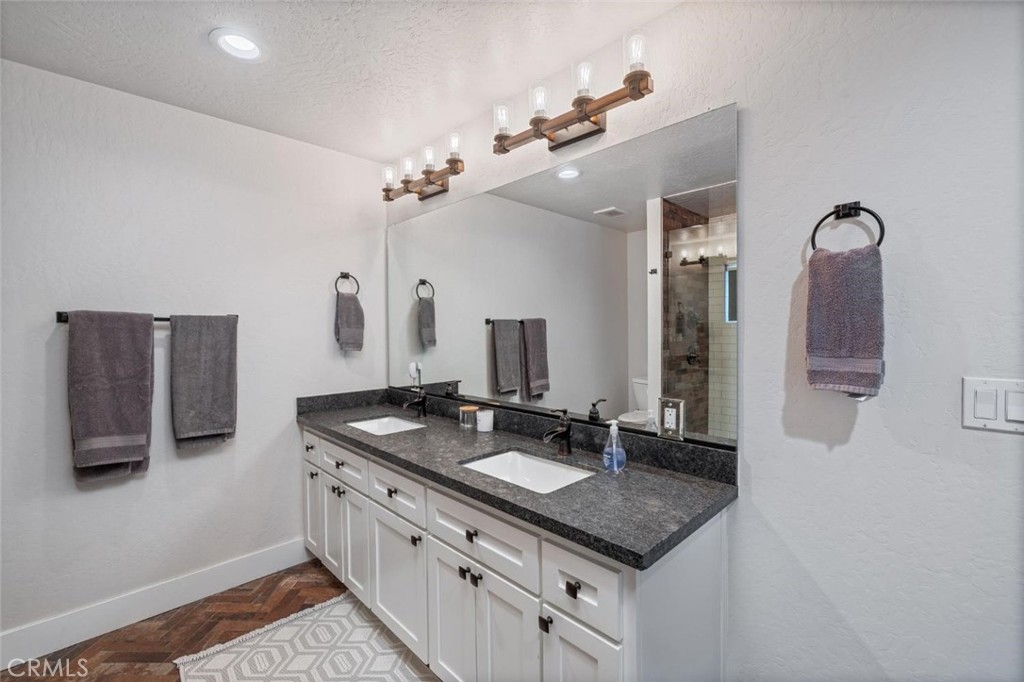 39253 Robin, Bass Lake, CA 93604