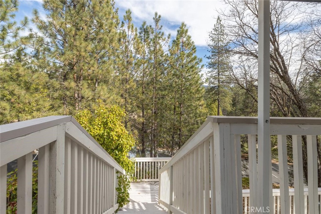 50850 Smoke Tree, Bass Lake, CA 93604