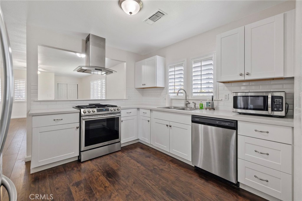 1229 N Redington, Hanford, CA 93230