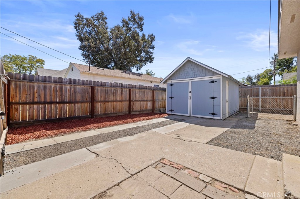 1229 N Redington, Hanford, CA 93230