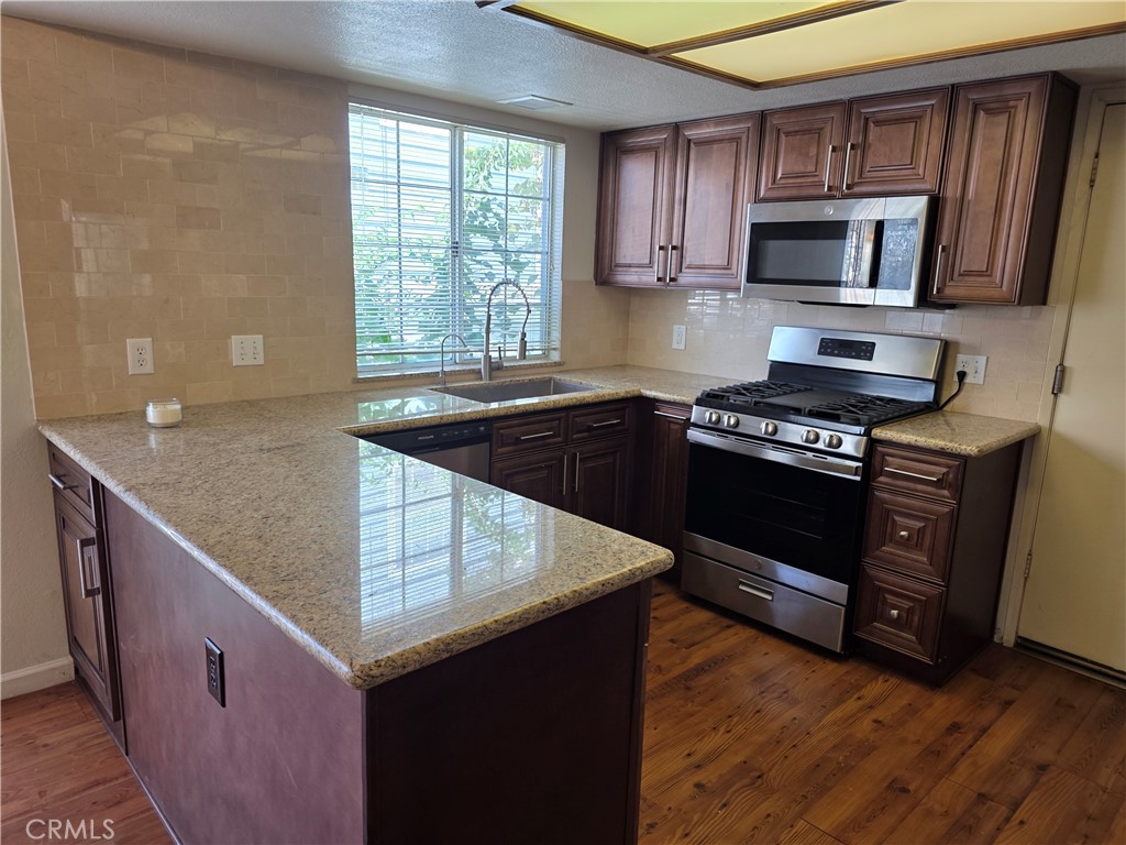 1468 Mayflower Way, Clovis, CA 93612