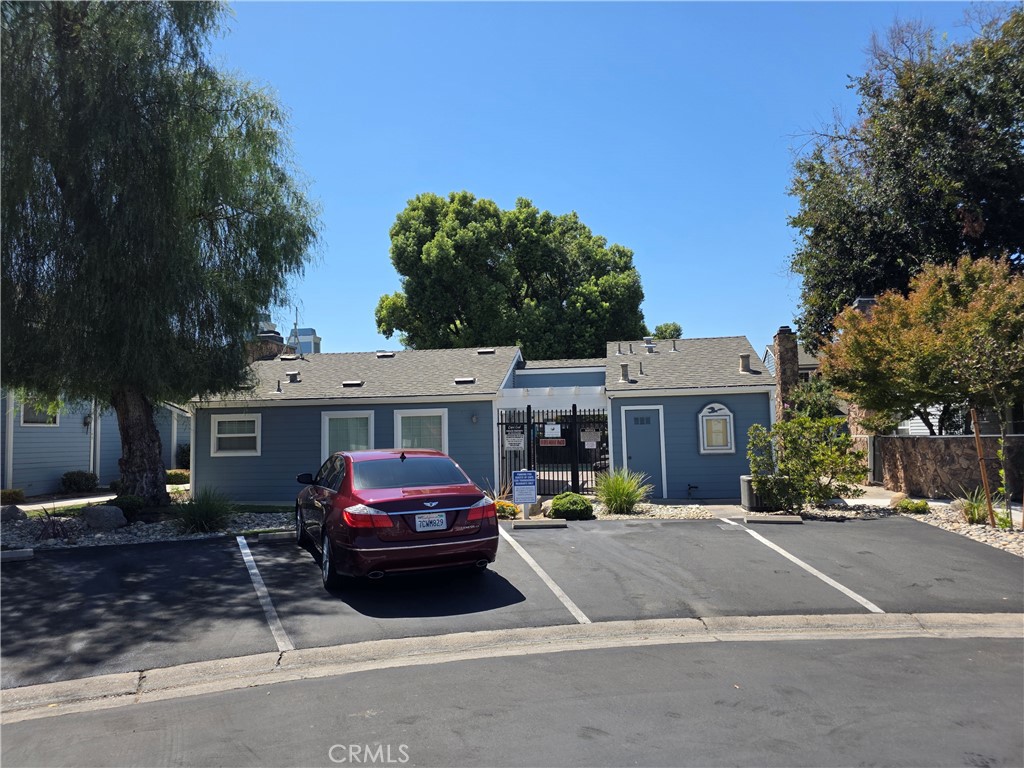 1468 Mayflower Way, Clovis, CA 93612