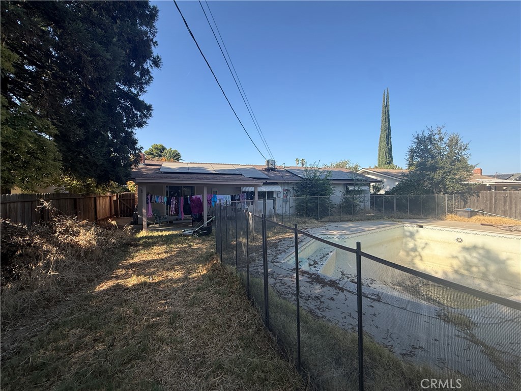 157 W Dovewood, Fresno, CA 93704