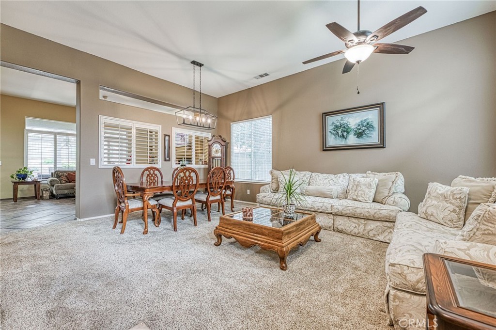 10588 E Fieldstone Ave, Clovis, CA 93619