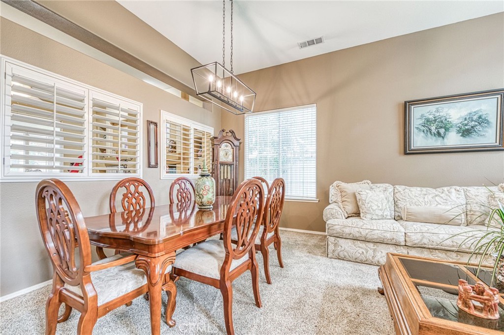 10588 E Fieldstone Ave, Clovis, CA 93619
