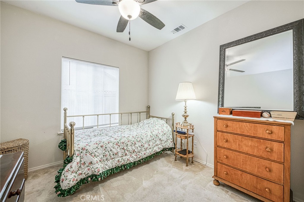 10588 E Fieldstone Ave, Clovis, CA 93619