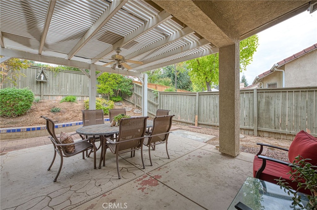 10588 E Fieldstone Ave, Clovis, CA 93619